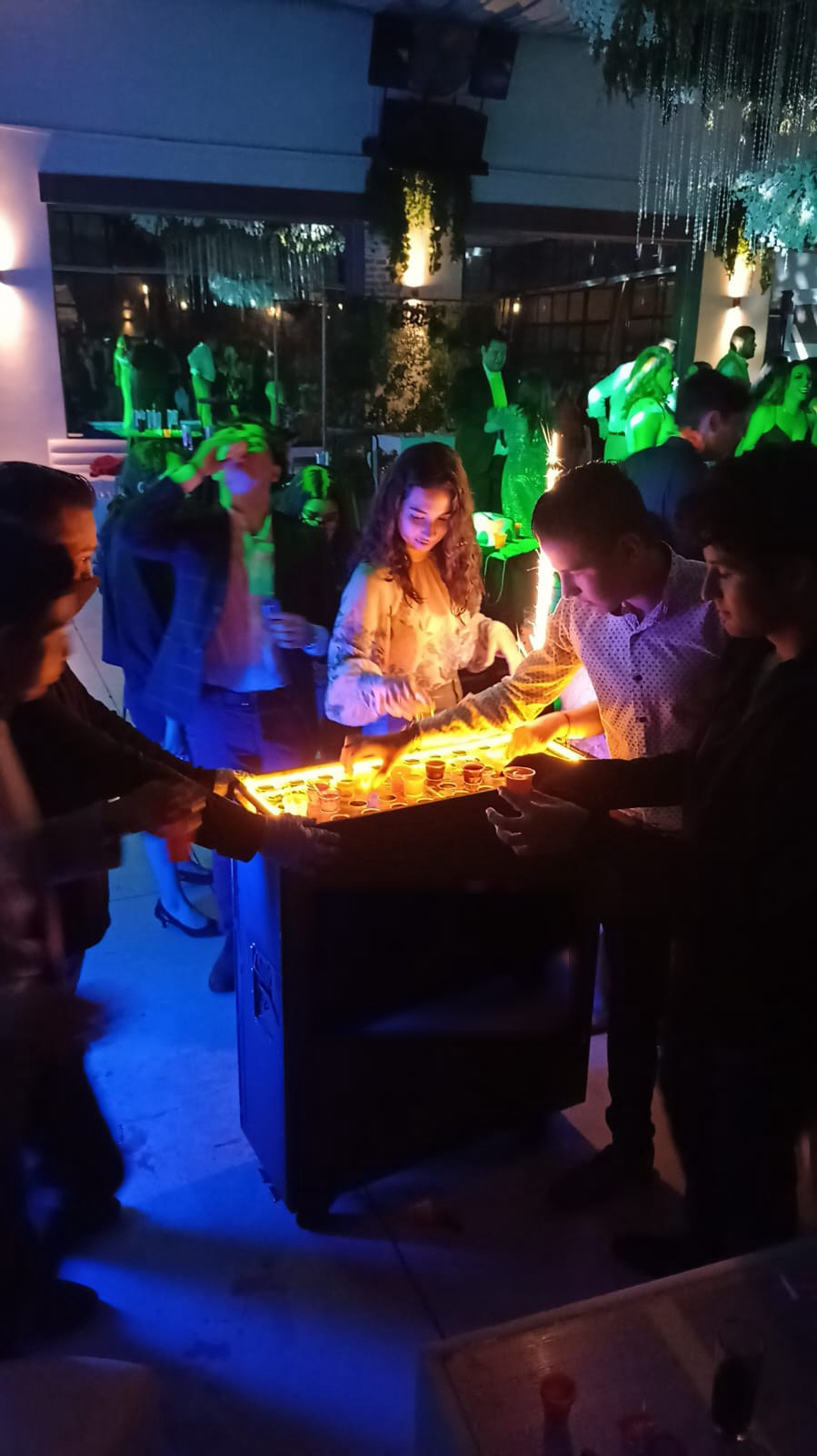 La barra de shots en plena fiesta